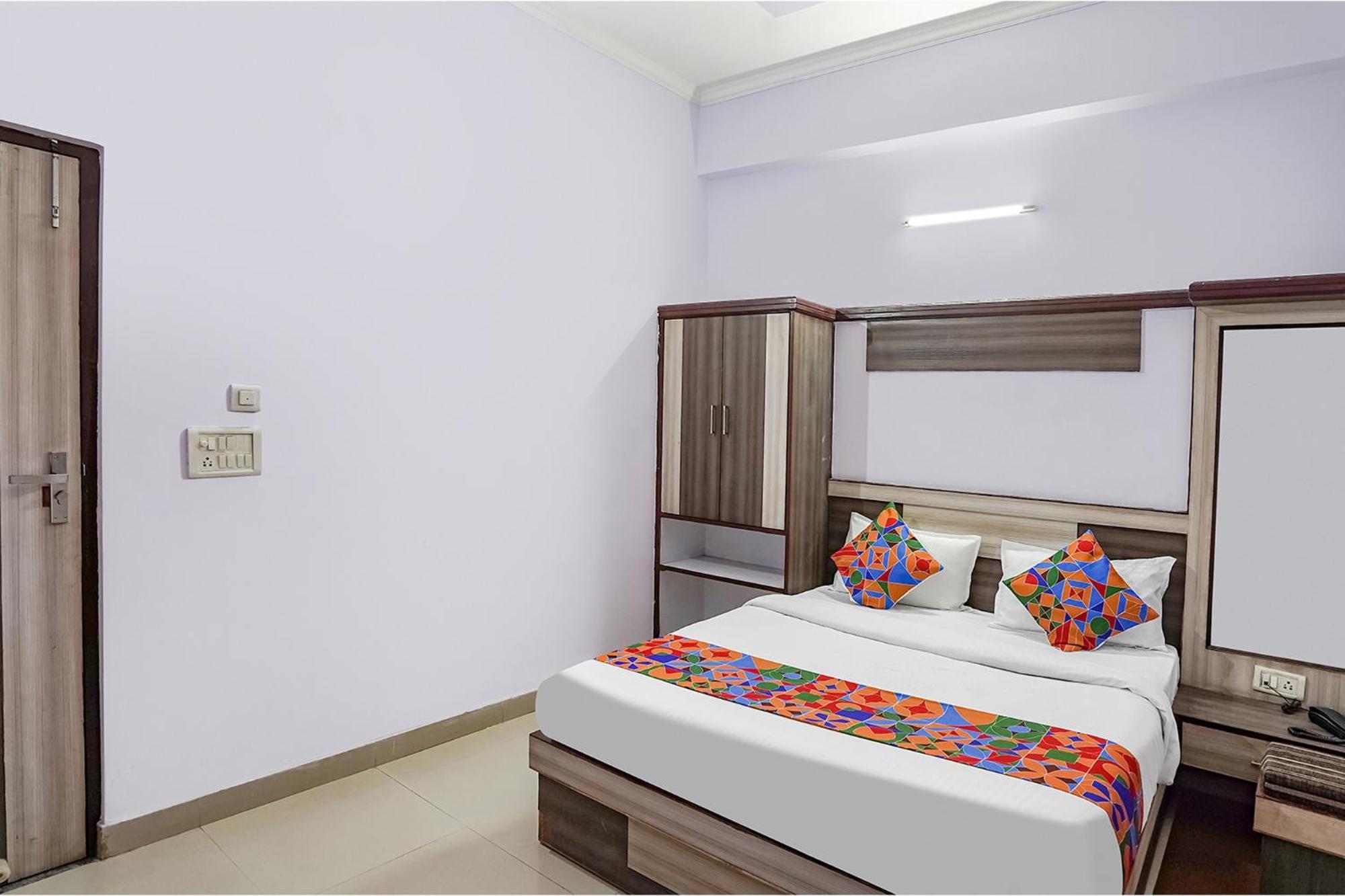 אגרה Hotel Castle View מראה חיצוני תמונה