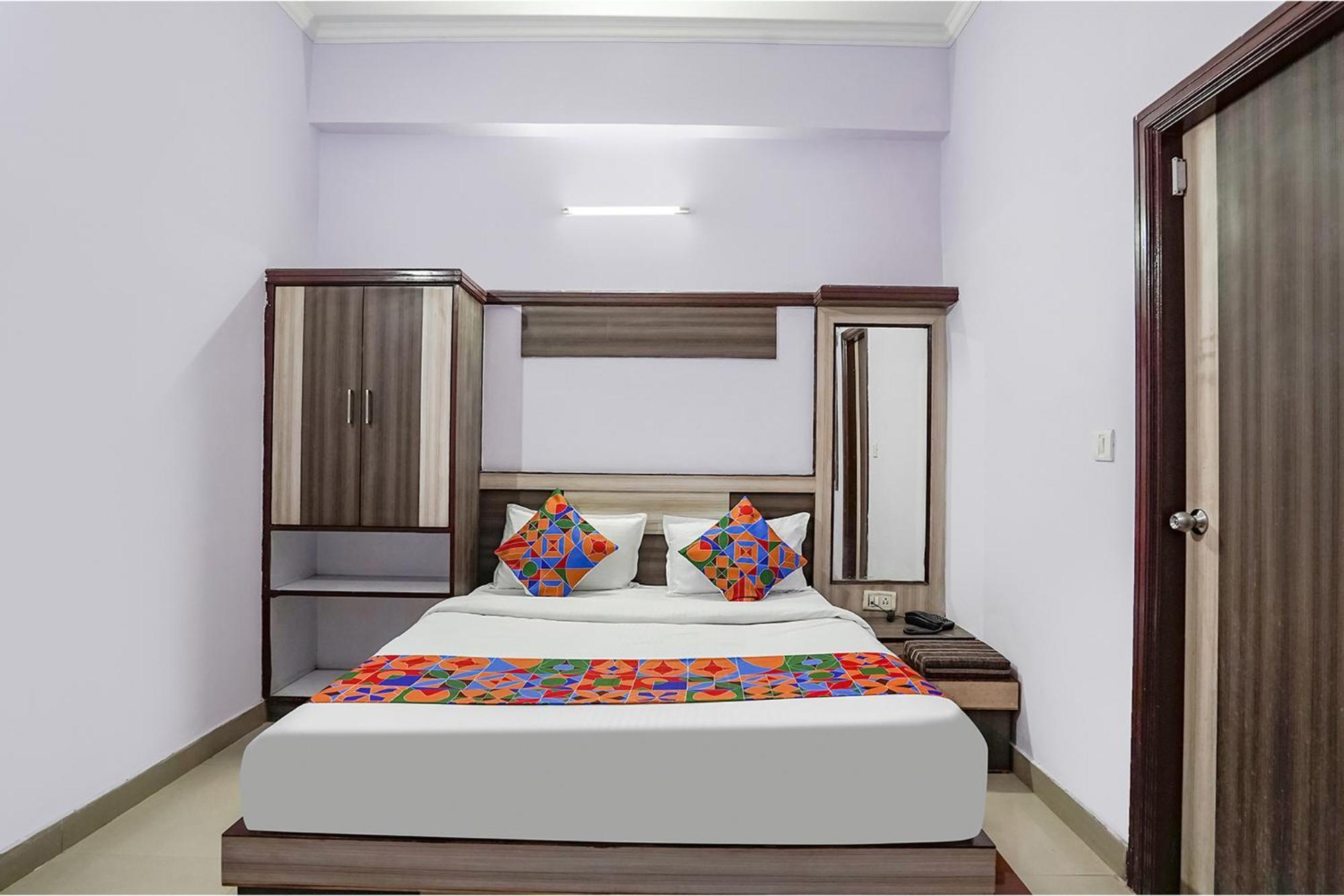 אגרה Hotel Castle View מראה חיצוני תמונה